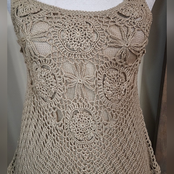 MAK BY MAK B Asymmetrical Crochet Top In Tan/beige. Size Small - Picture 12 of 13